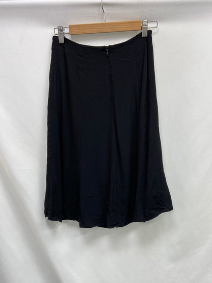 FOREVER 21. Falda negra midi  T.s