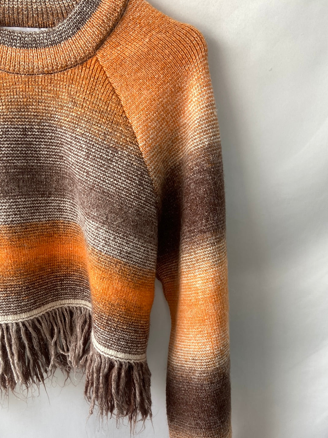 ZARA.Jersey flecos T.s