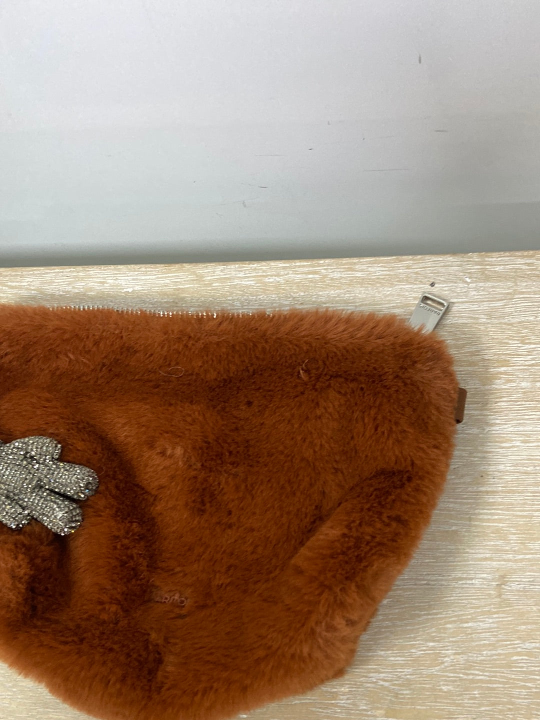 PARFOIS. Furry handbag