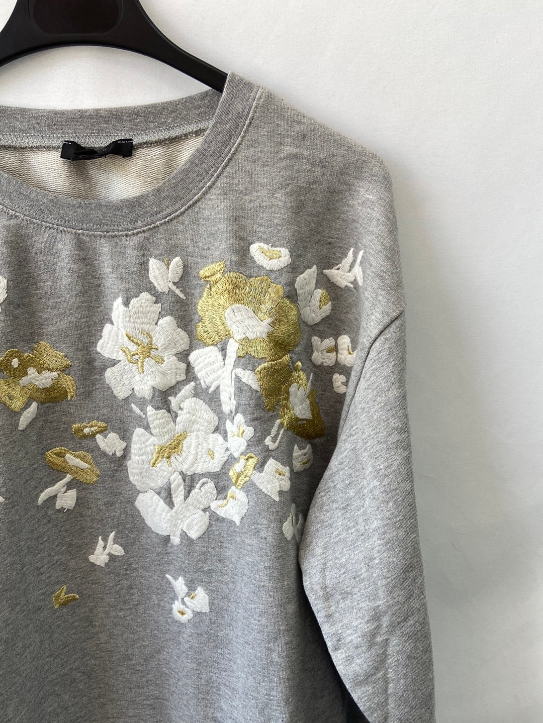 J CREW. Gray sweatshirt without hood with gold embroidery T. m