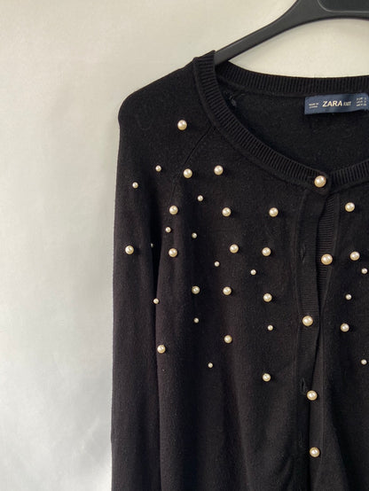 ZARA.Black knit cardigan with Ts pearls