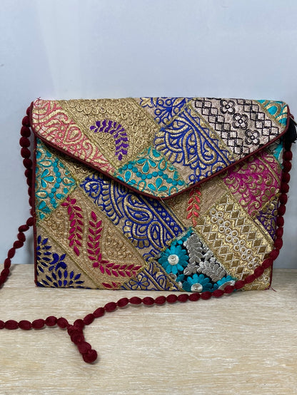 OTHERS. Embroidered hippie bag