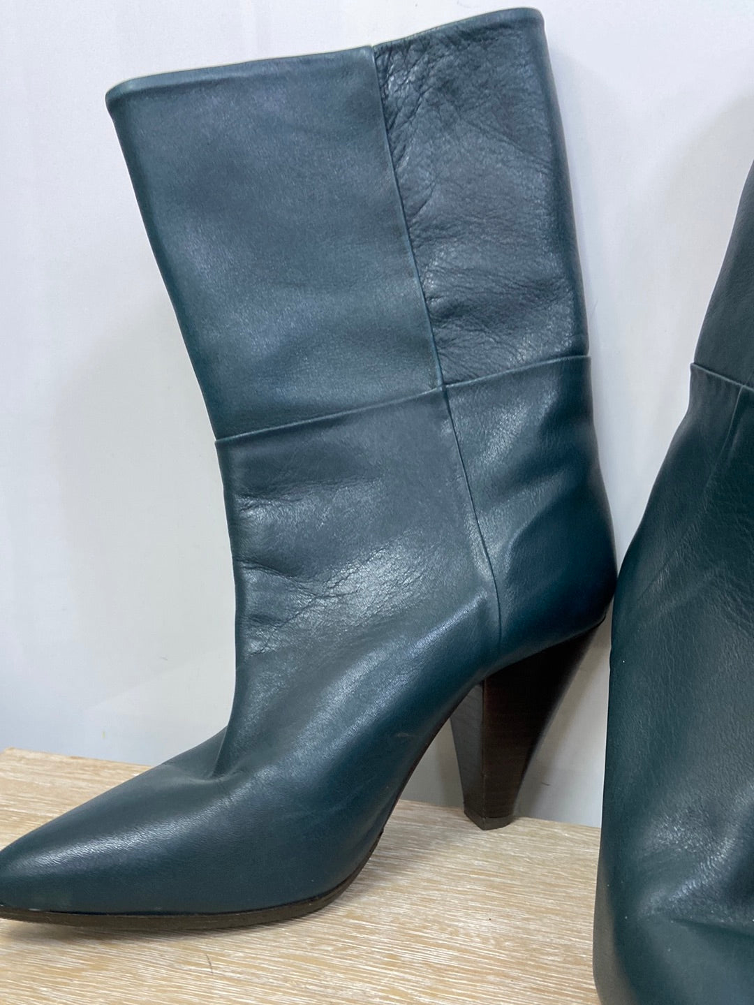 HAKEI.Botas piel verdes T.38