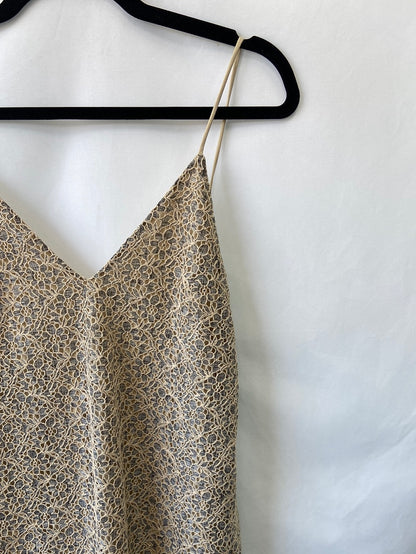 ZARA.Vestido corto encaje T.S