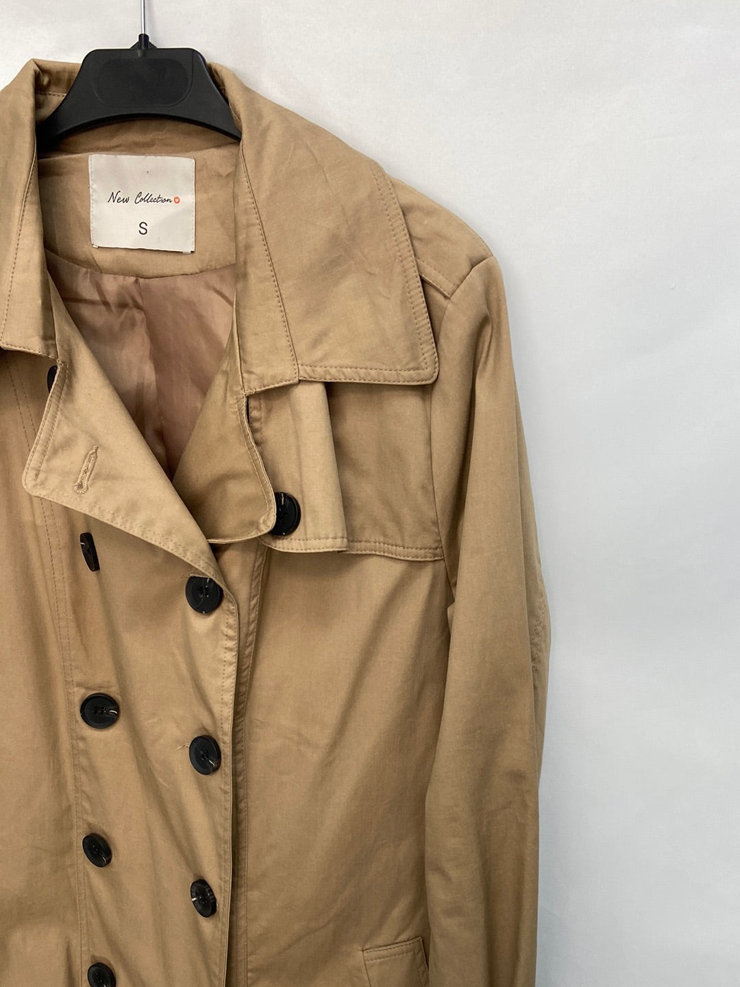 NEW COLLECTION.Gabardina camel T.s