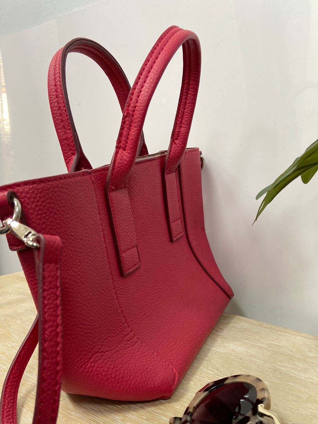 OTHERS. Dark pink bag