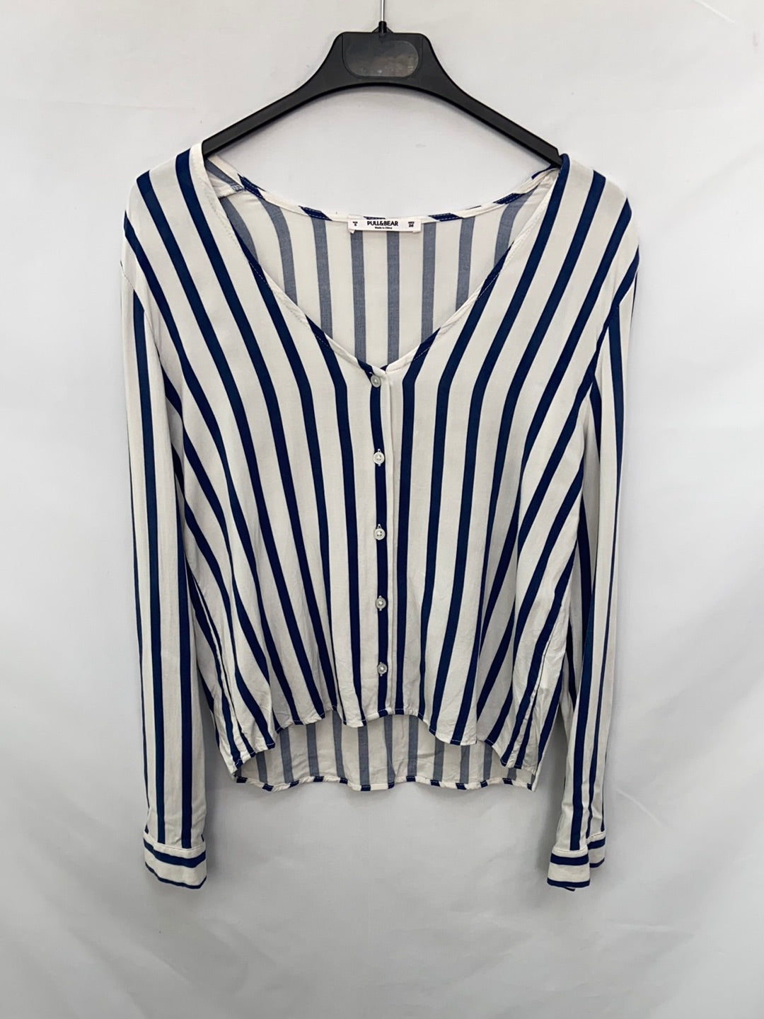PULL&BEAR.Blusa blanca rayas azules T.S
