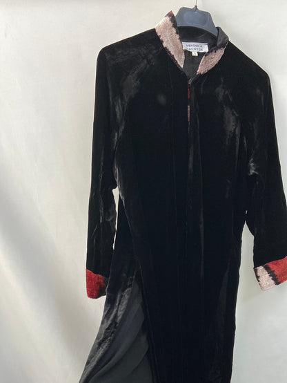 VERÓNICA PACHECO.Top largo/kimono terciopelo bordado T.s