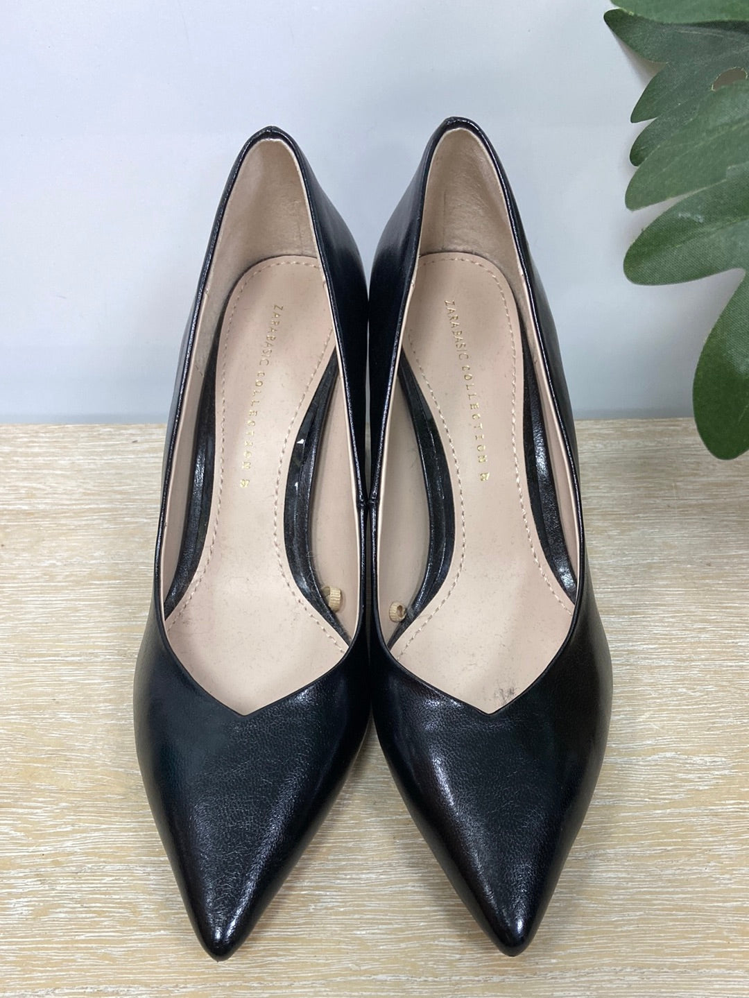 ZARA. Black dress shoes size 37