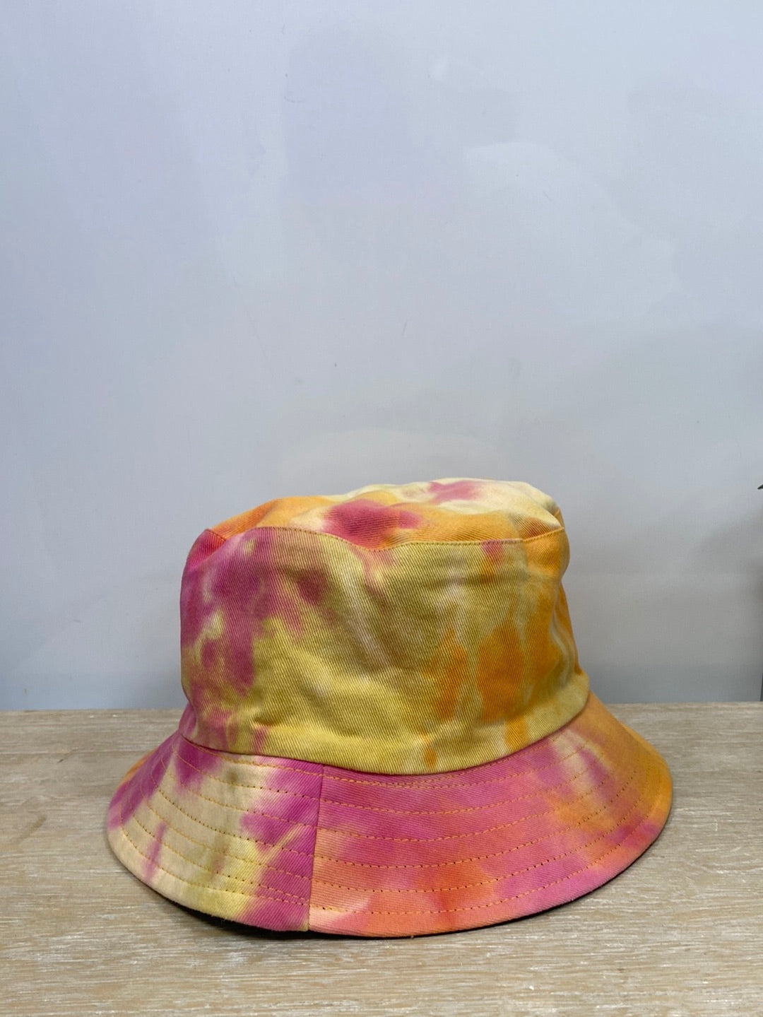 ZARA.Bucket hat tie dye TM