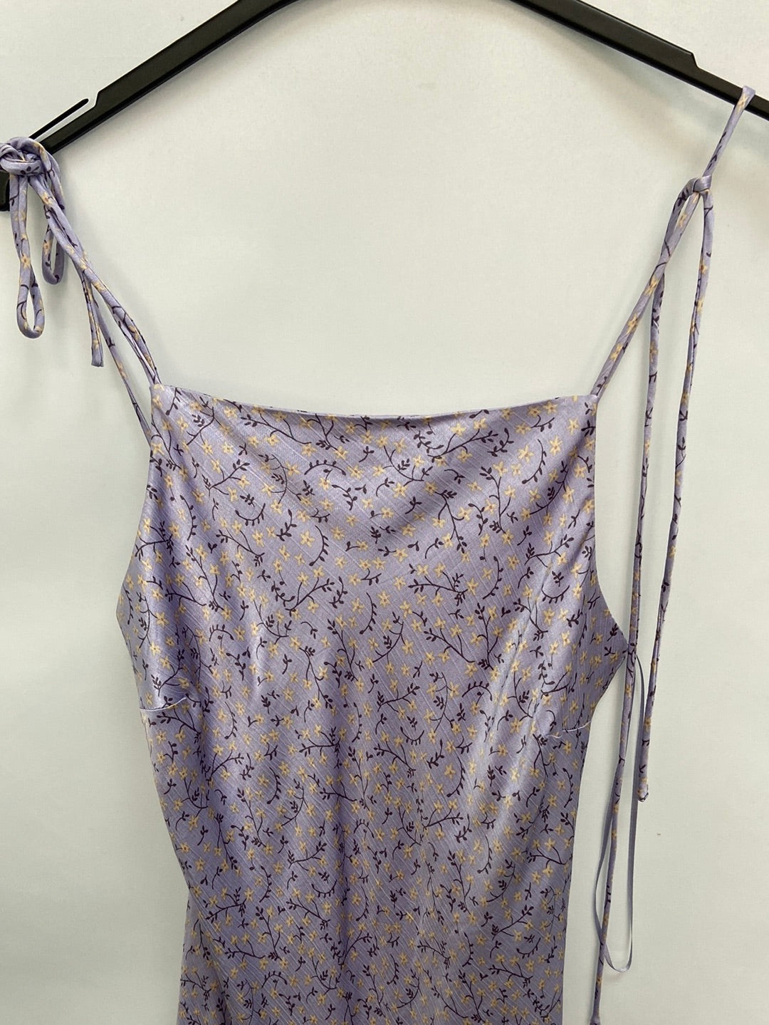 ZARA.Vestido lila satinado T.XS