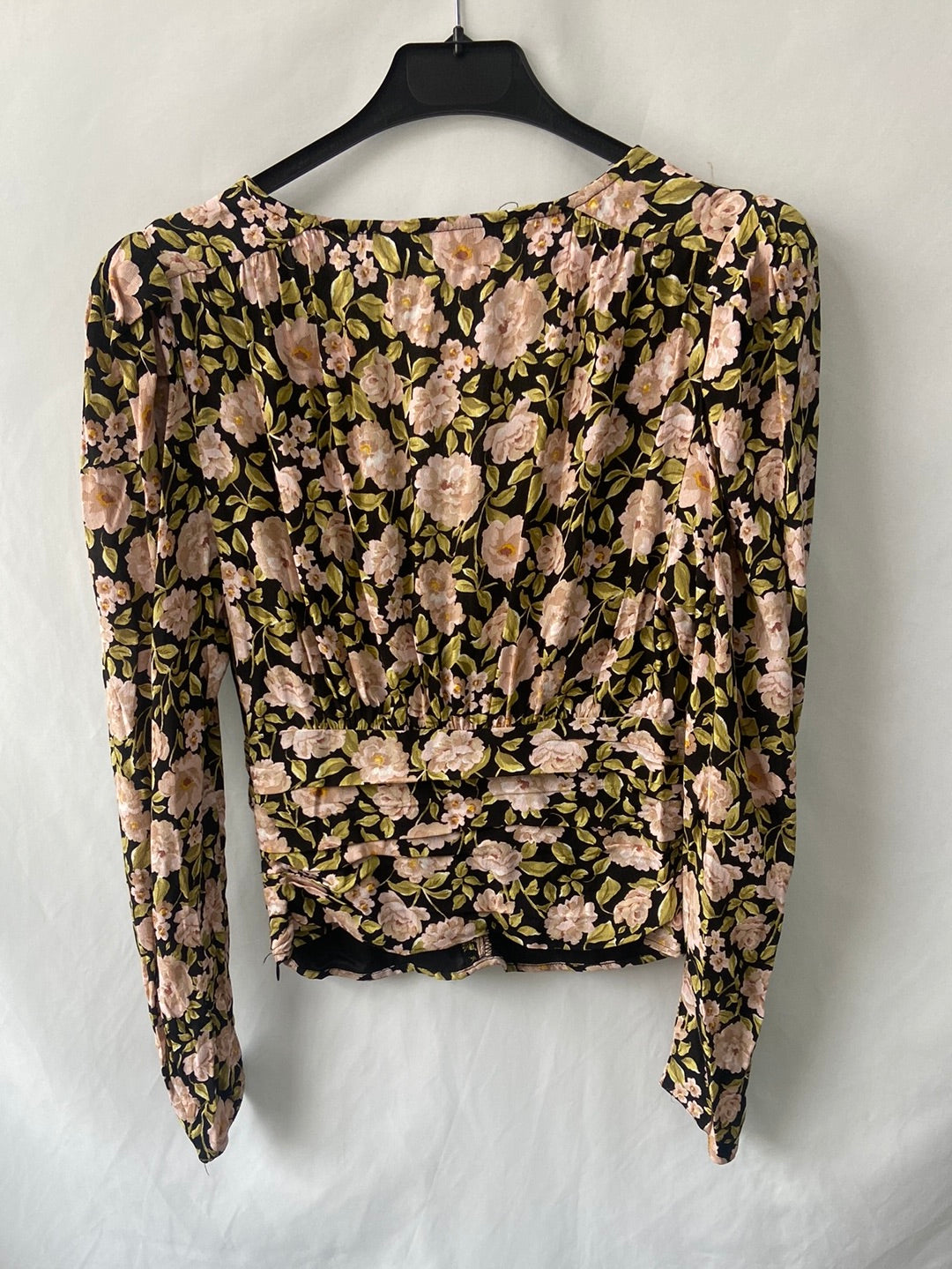 ZARA.Top fruncido flores T.XS