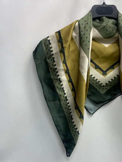 OBJECT. Green-toned scarf