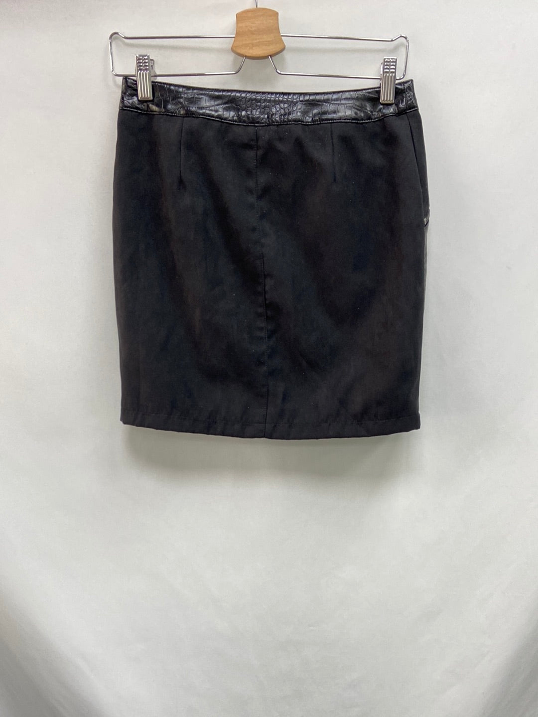 NOISY MAY.Falda corta doble textura T.S