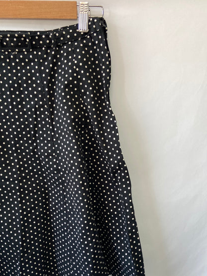 H&amp;M. Black polka dot skirt size 34