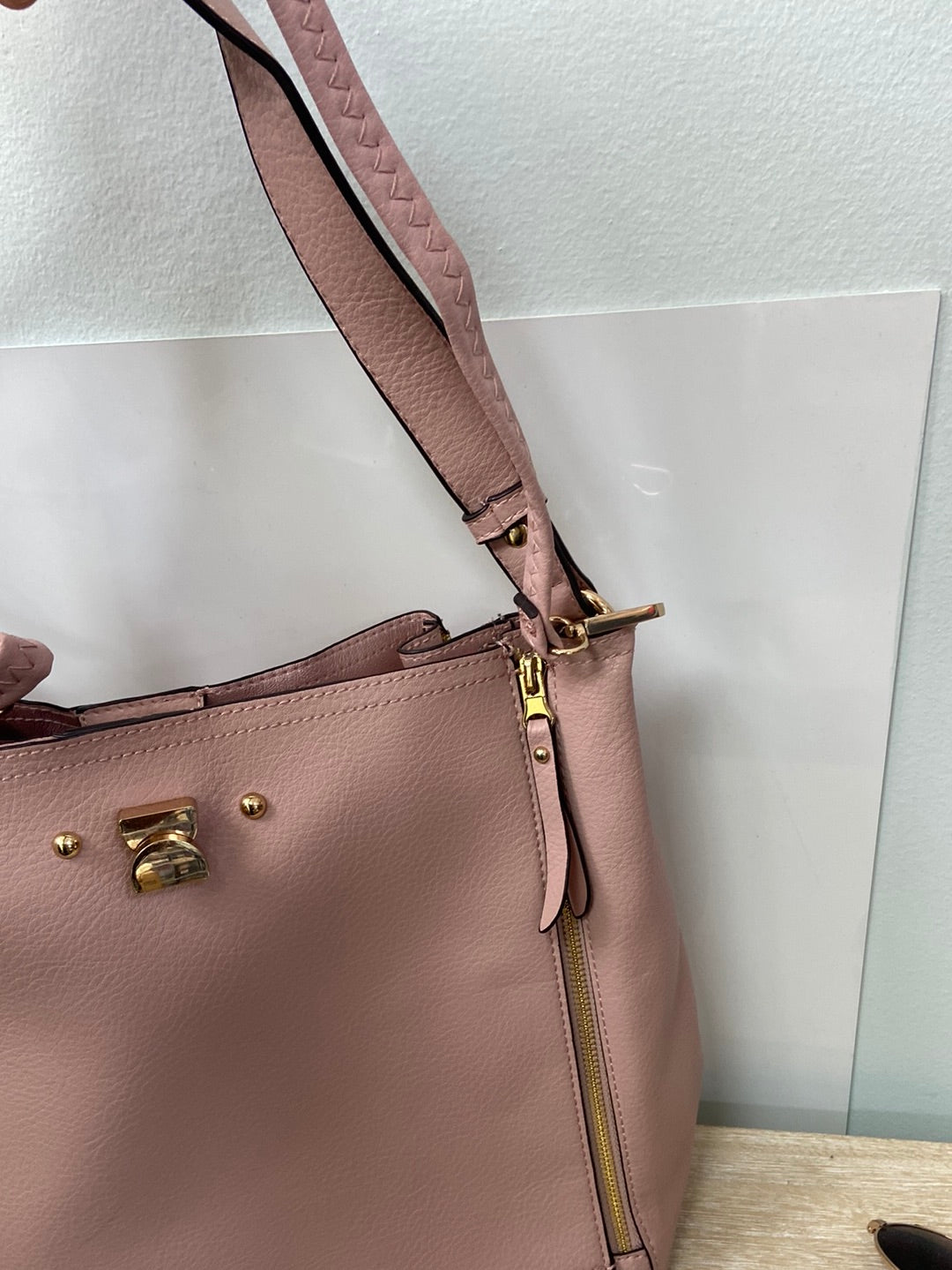 OTRAS.Bolso rosa polipiel