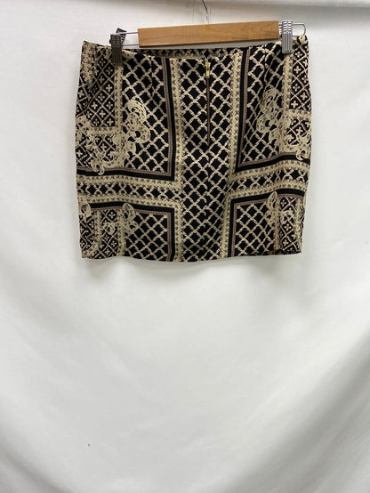 OTHERS. Printed short skirt Ts