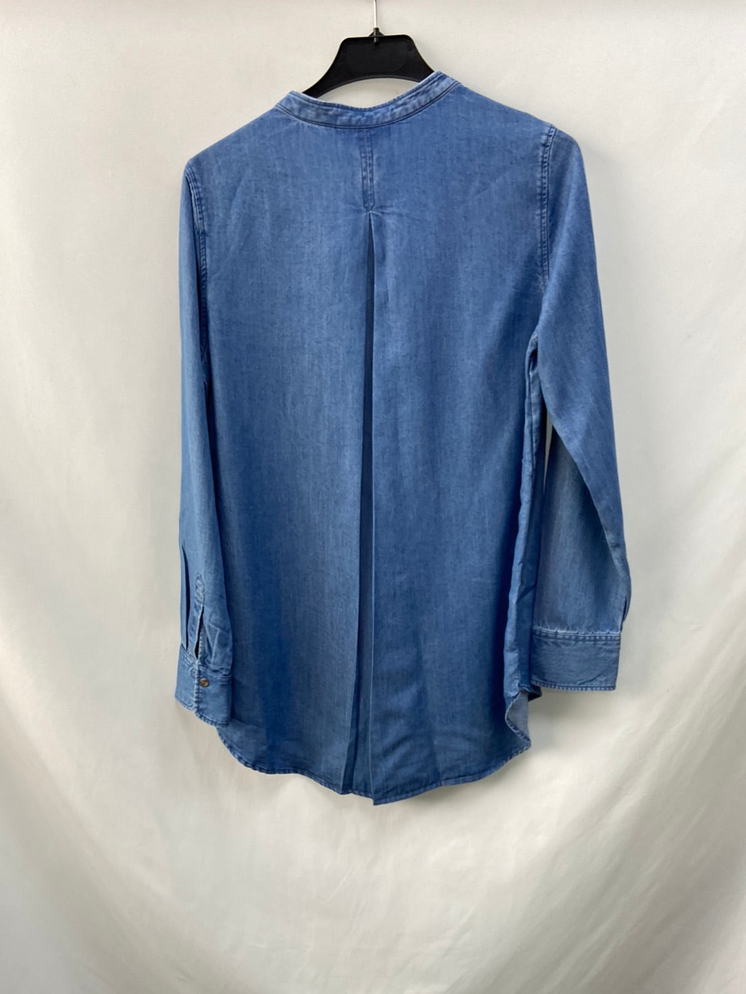 MASSIMO DUTTI.Camisa vaquera fluida t.34