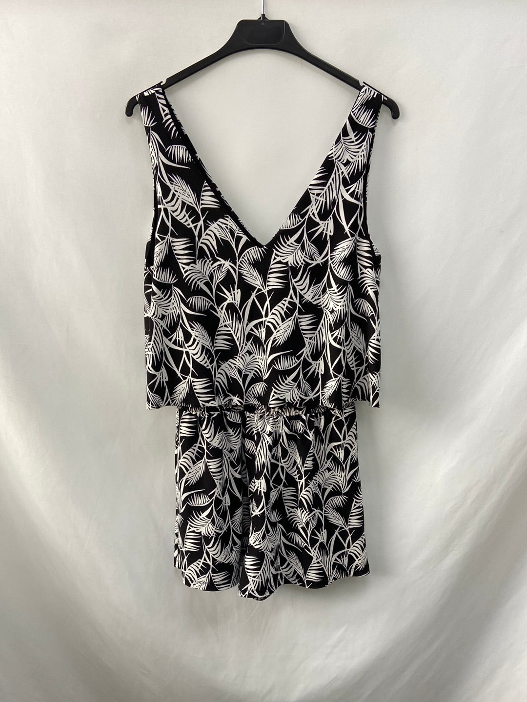 MANGO. Black Ts short jumpsuit