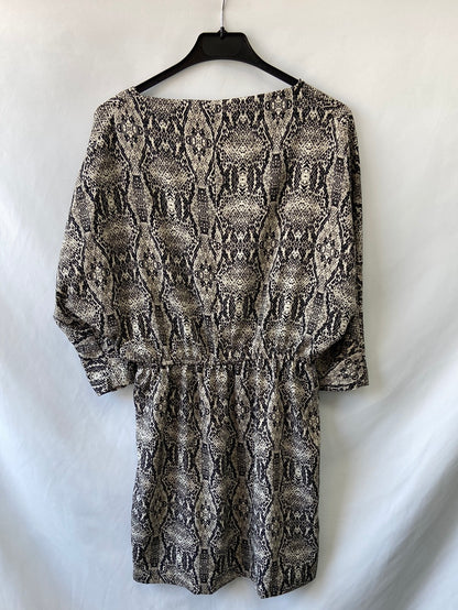 SFERA. Short animal print Ts dress
