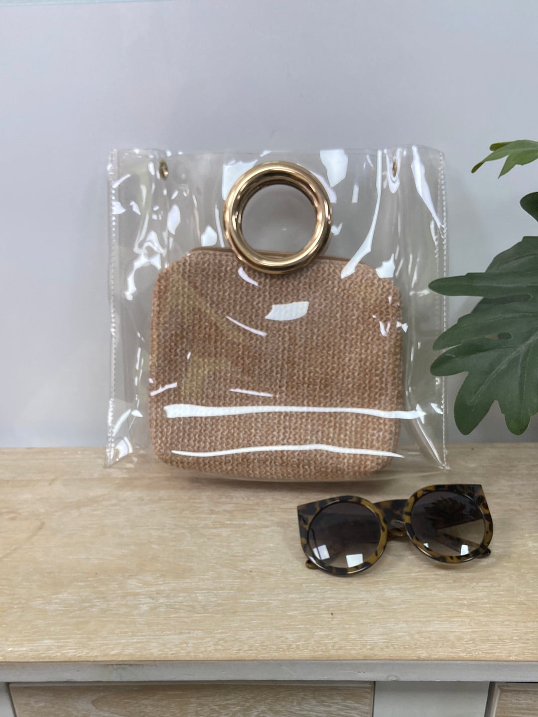 OTHERS. Transparent and raffia handbag