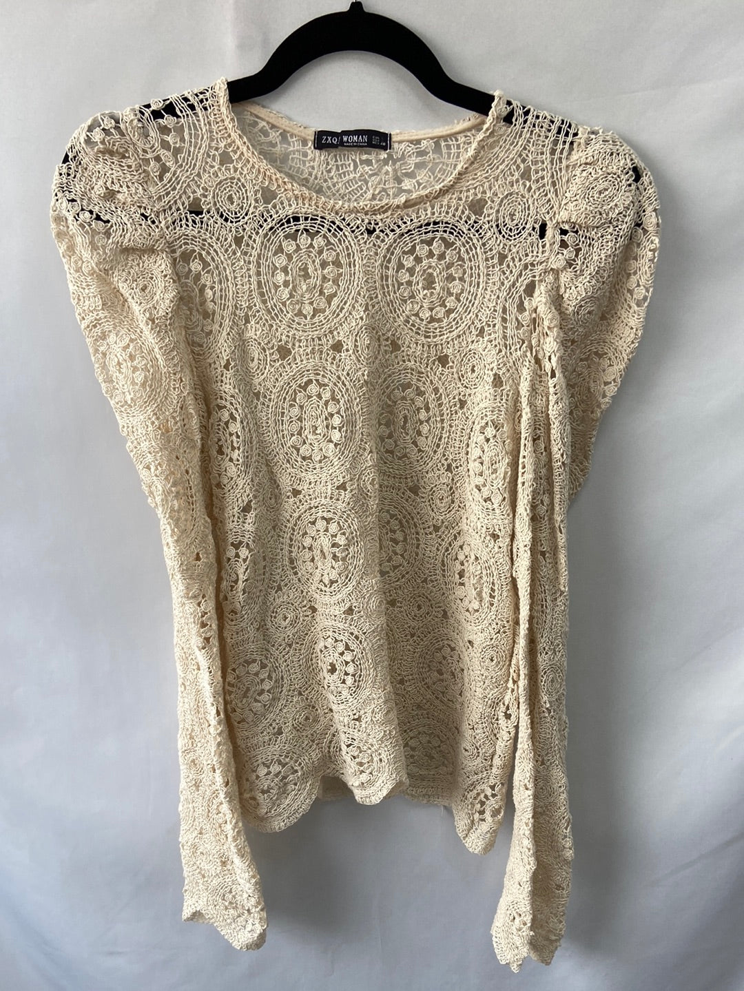 ZARA.Top beige croché T.L (m)