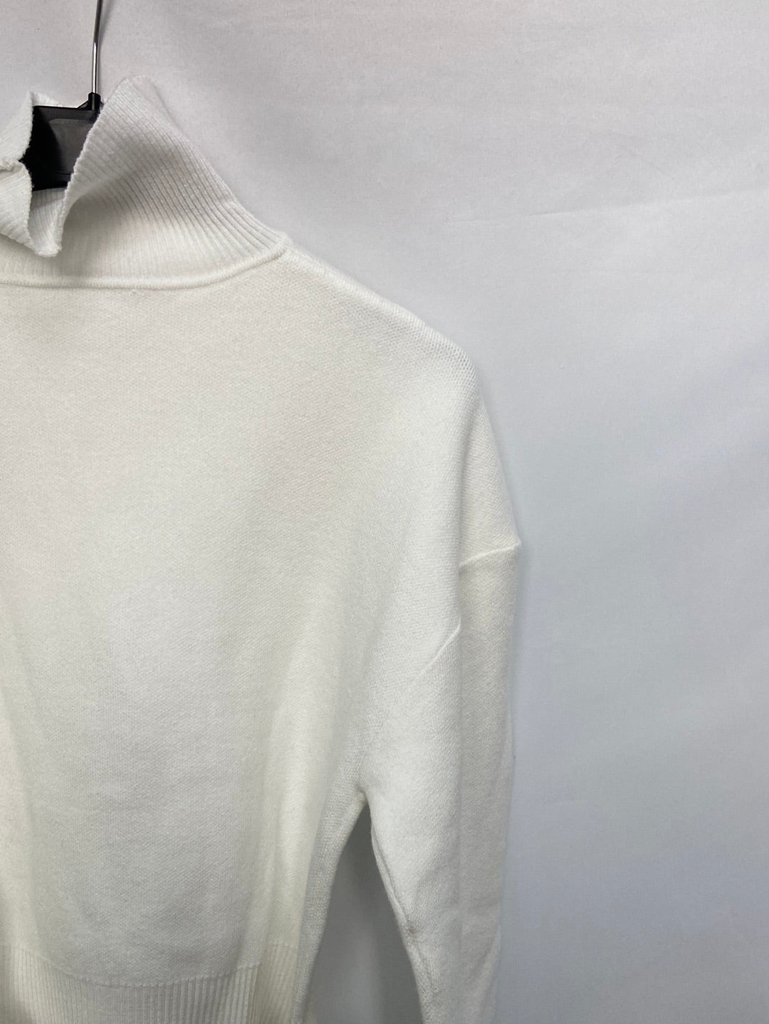 OTHERS. White Perkins Ts crew neck knit sweater