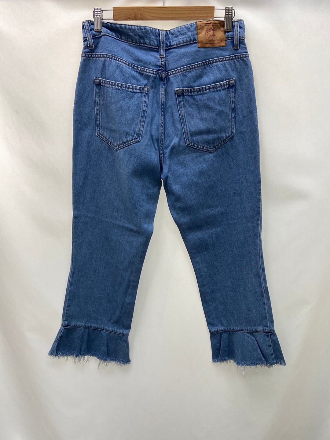 STRADIVARIUS.Flounce jeans size 40