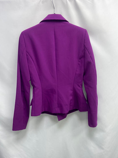 ZARA. Blazer morada cruzada T.xs