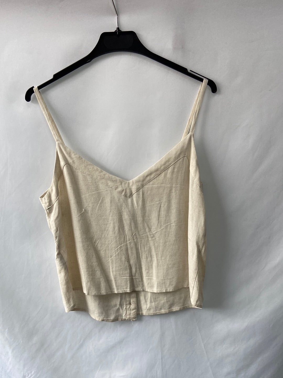 STRADIVARIUS. Beige button top TM