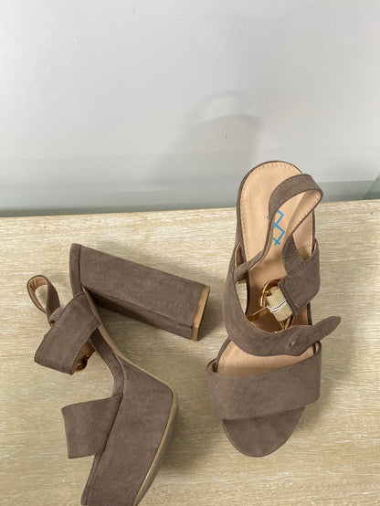 MIM.Tacones antelina t.37