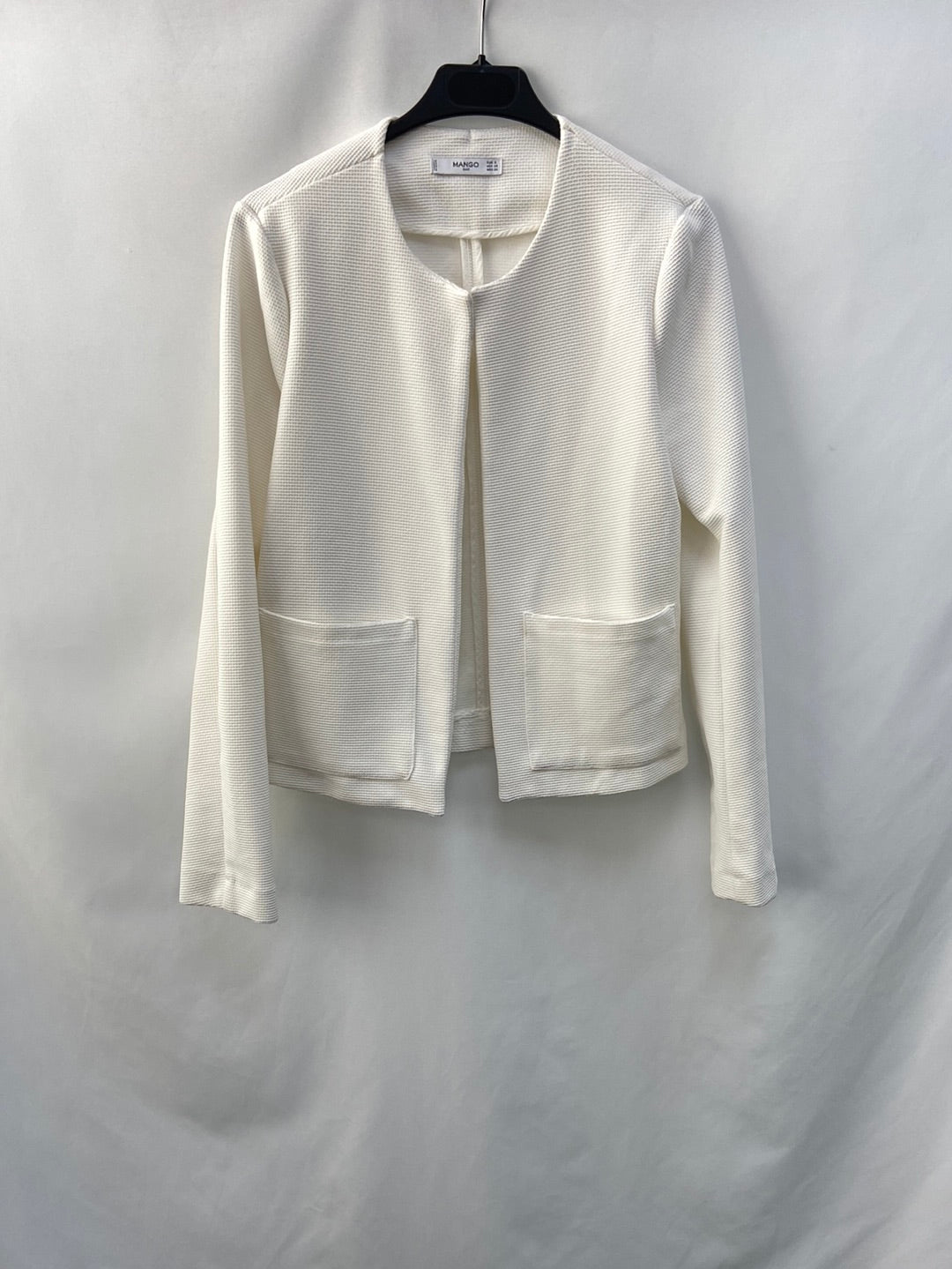 MANGO. White textured Ts jacket