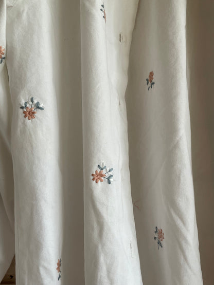 OTRAS.Blusa cuello bebé bordada T.s