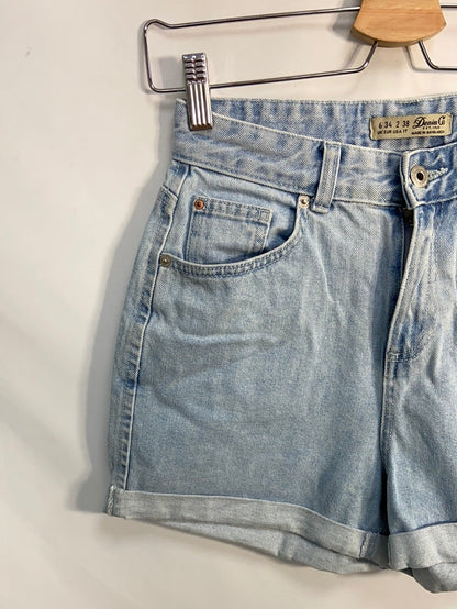 PRIMARK.Shorts denim clarito T.34
