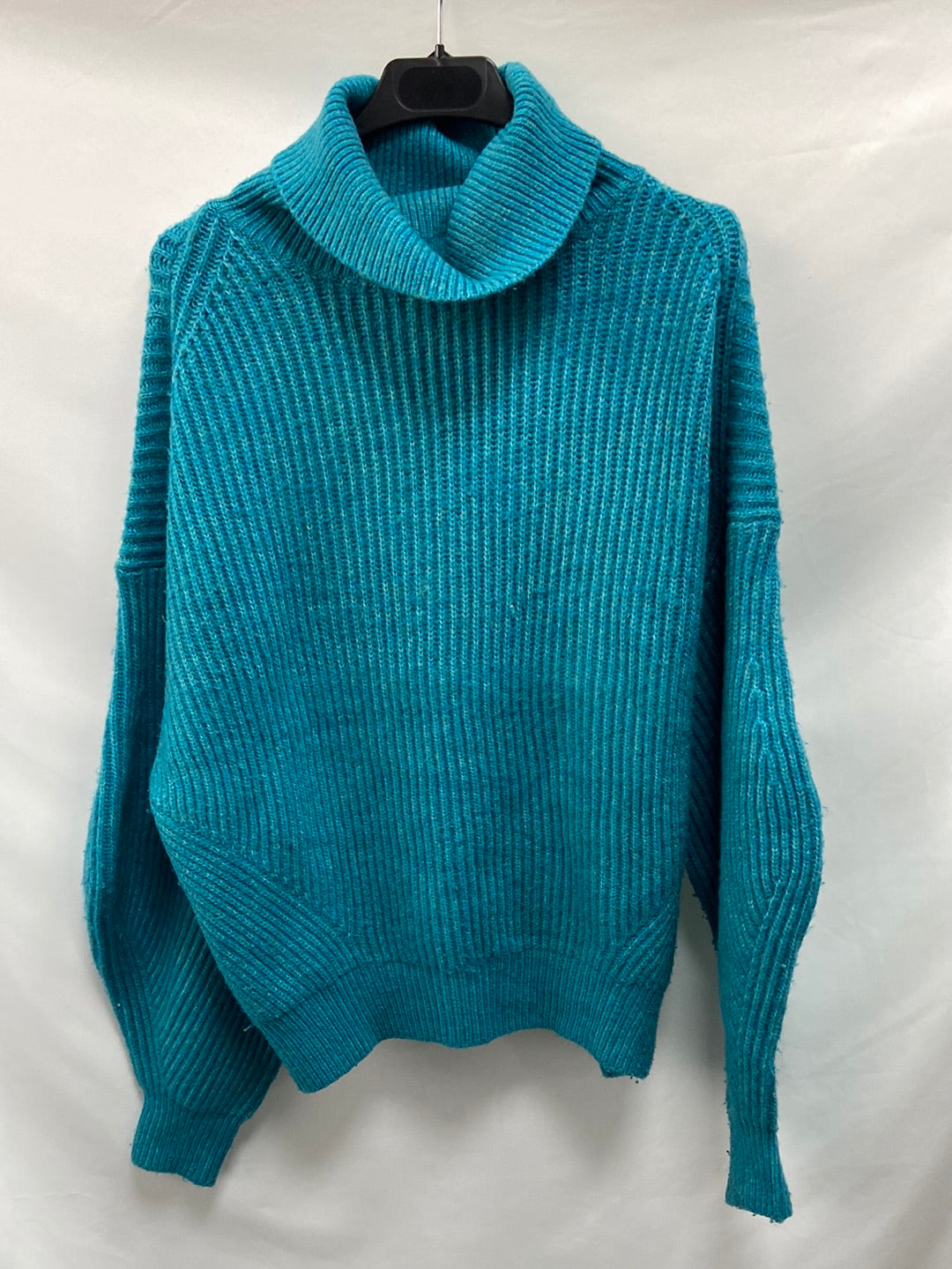 H&M.Jersey oversized cuello vuelto T.xs