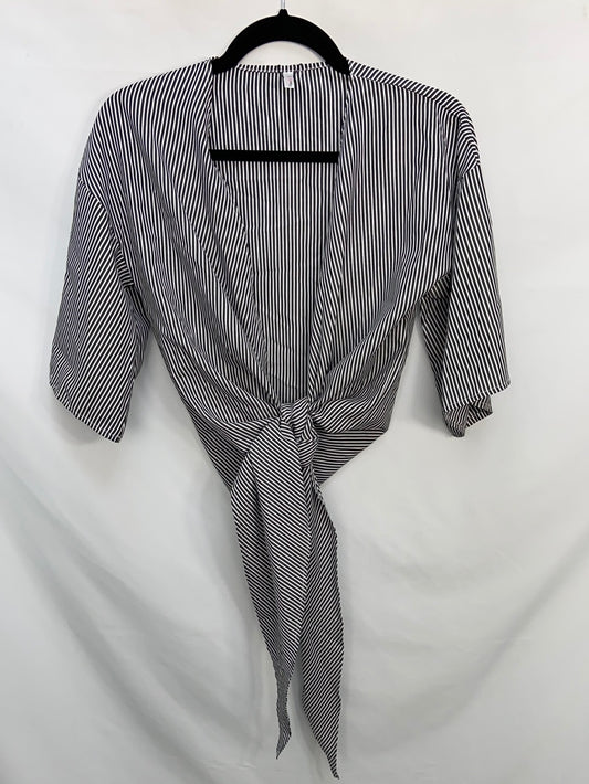 WANNA THIS. Striped knotted blouse Ts