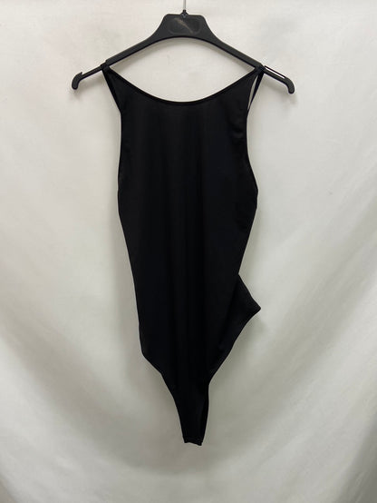 ZARA. Body negro espalda T.m