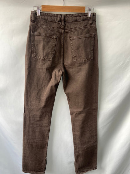 ZARA.Jeans marrones rectos T.36
