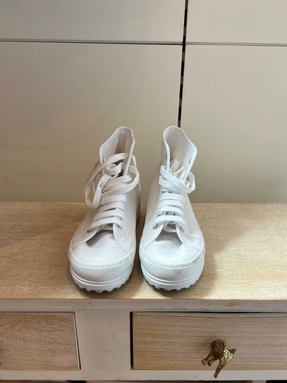 SUPERGA. White sneakers size 39