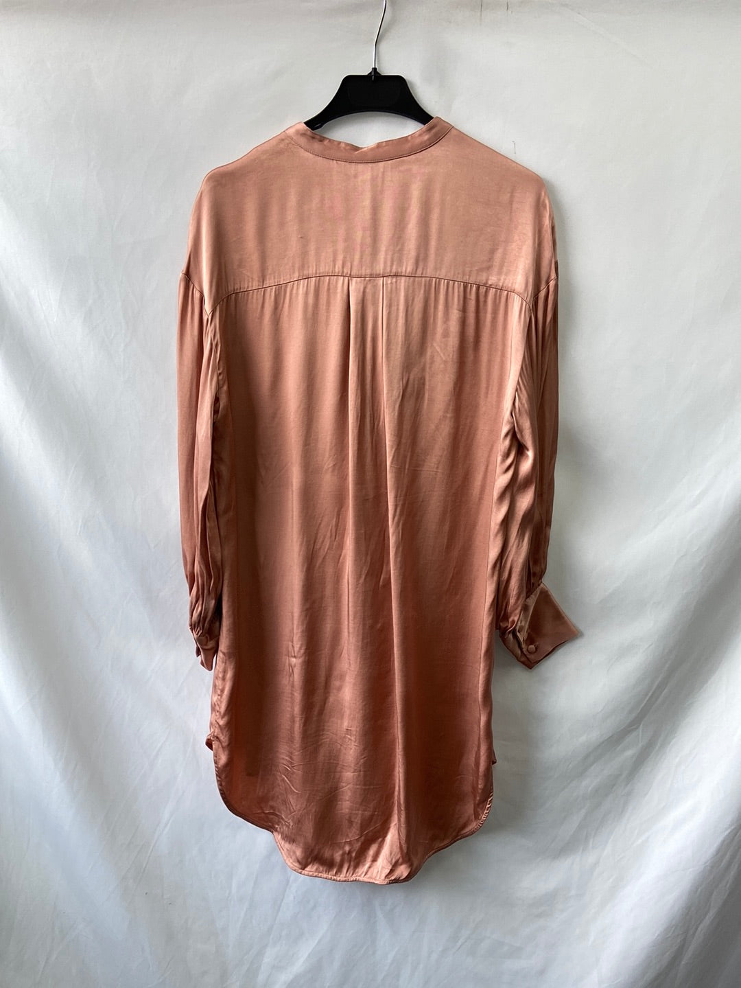 ZARA.Vestido rosa volante satinado T.XS (Tara)