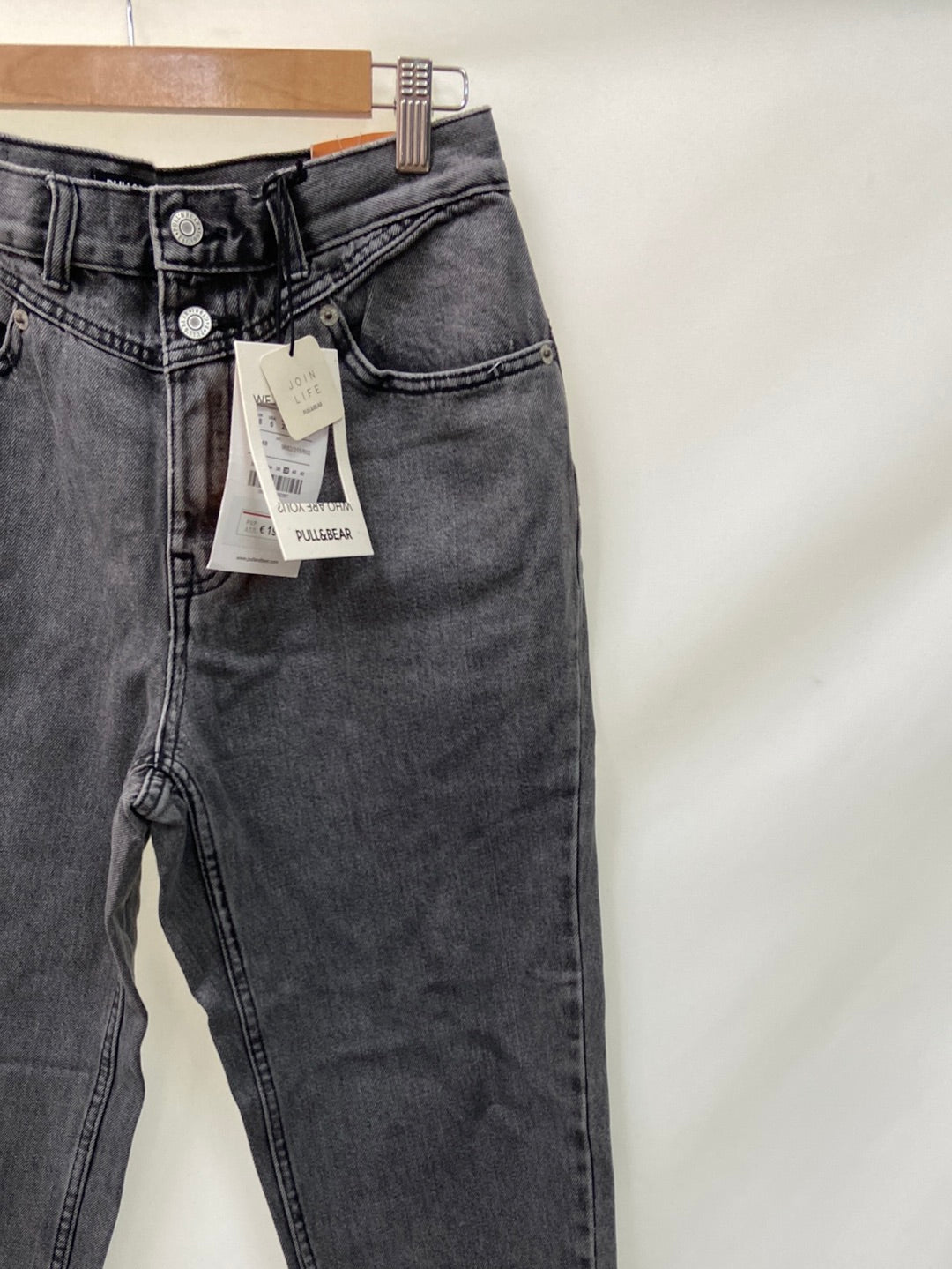 PULL&BEAR.Pantalones mom grises T.38