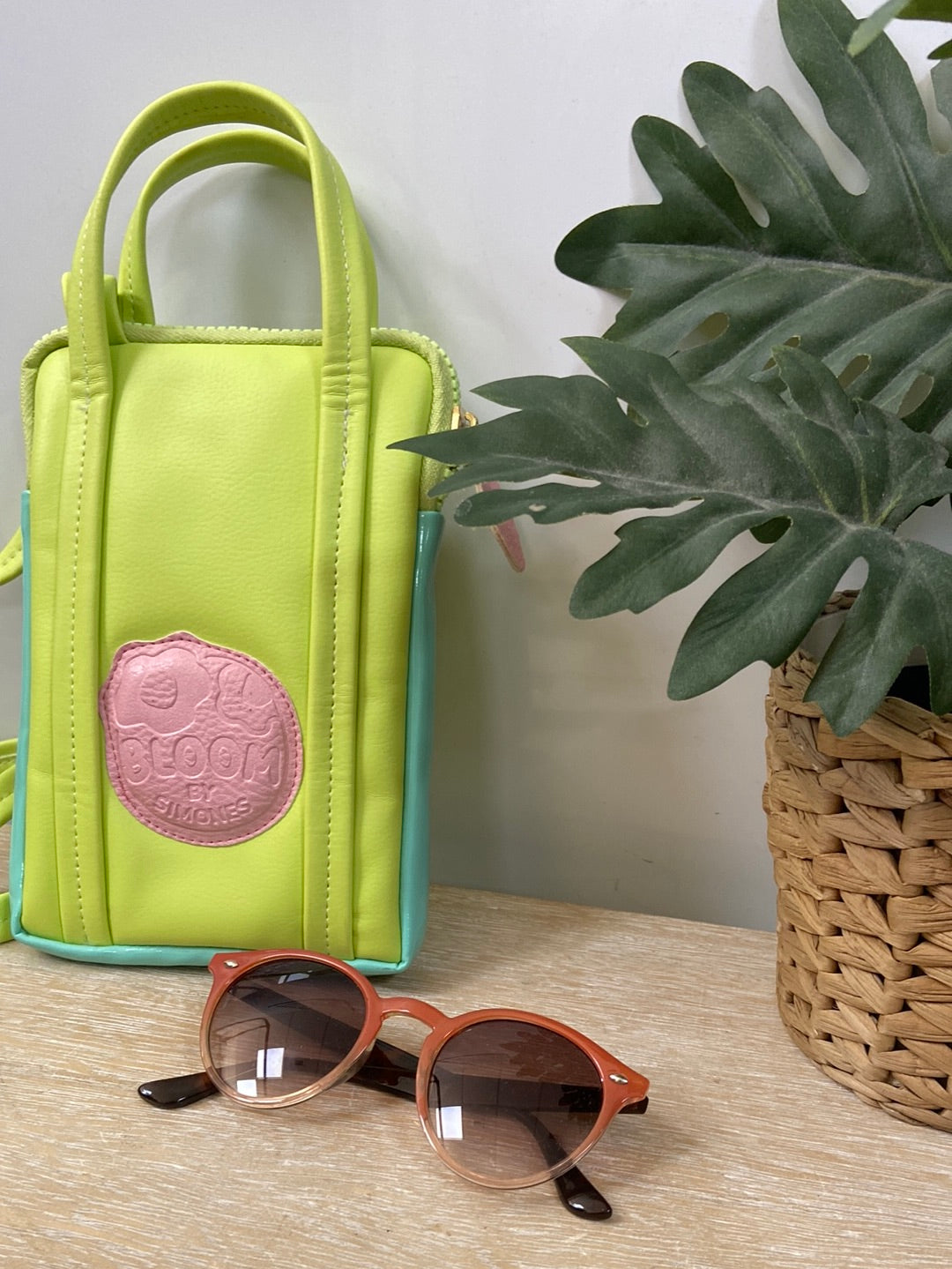 BLOOM BY SIMONES.Bolso vertical bandolera TU