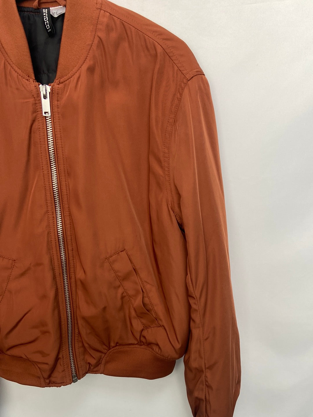 H&M.Bomber naranja T.s