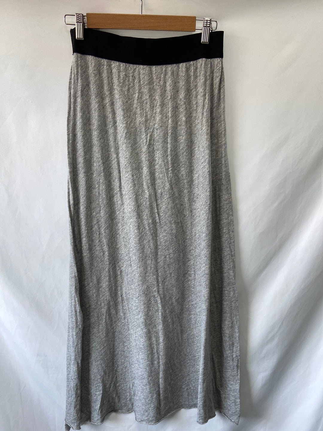 AMERICAN VINTAGE.Falda vuelo gris T.36/38