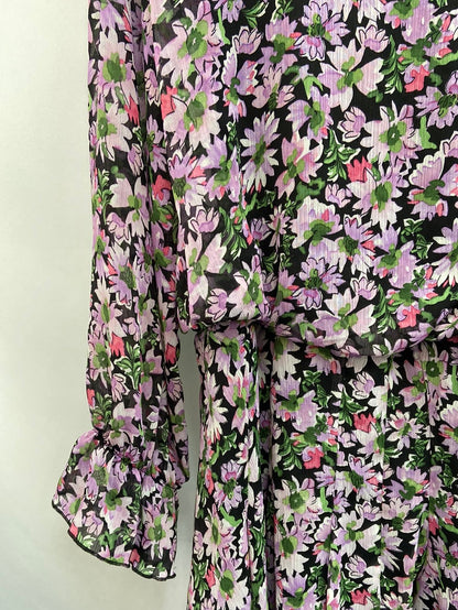 ZARA. Vestido flores morado T.l