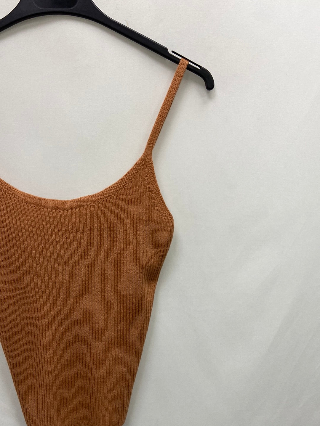 ASOS.Top punto naranja T.34