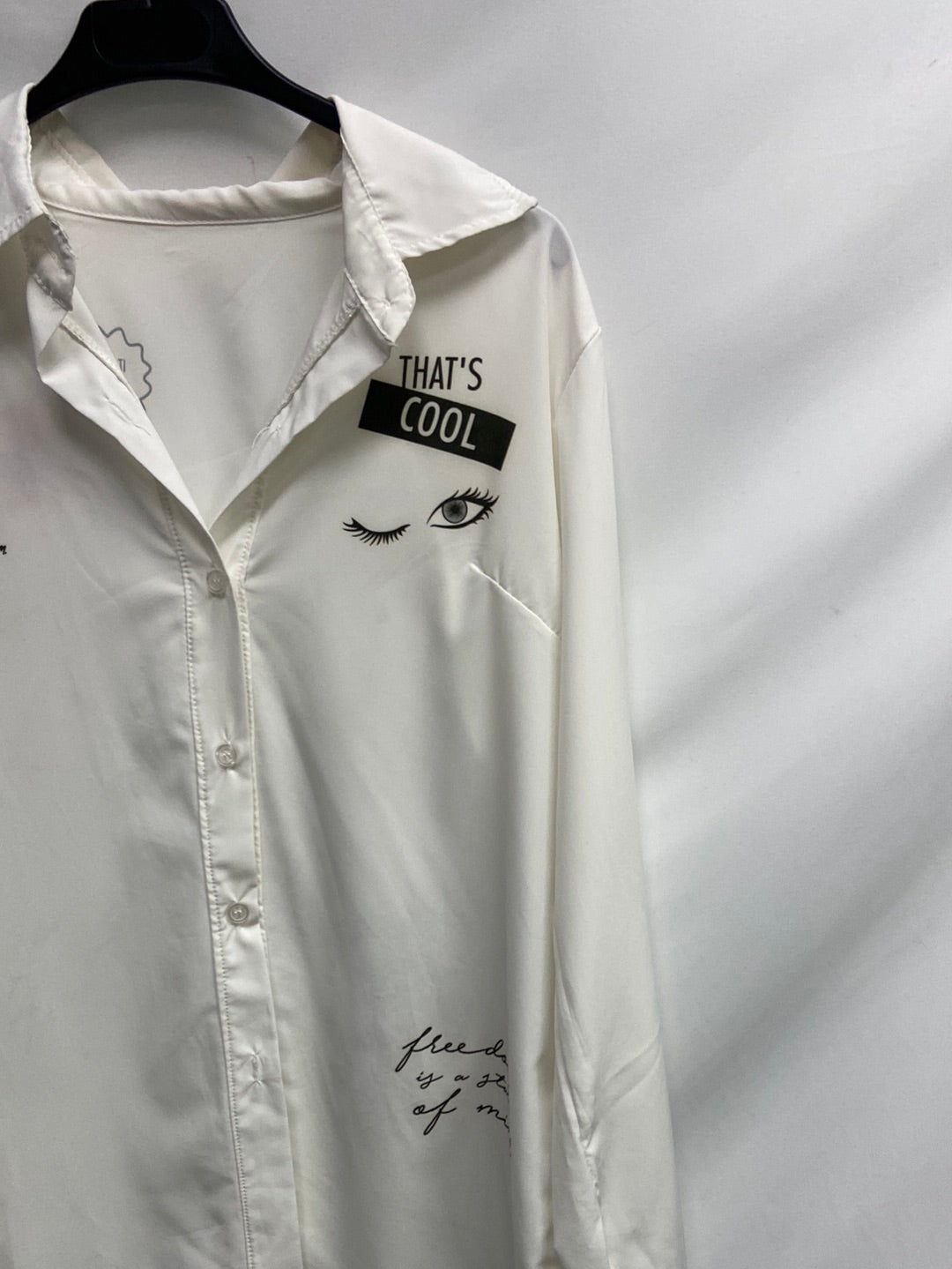 OTRAS. Blusa blanca dibujos T.u(s)