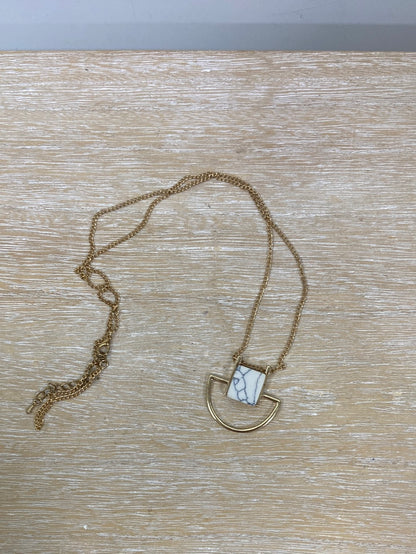 OTHERS. Gold stone pendant