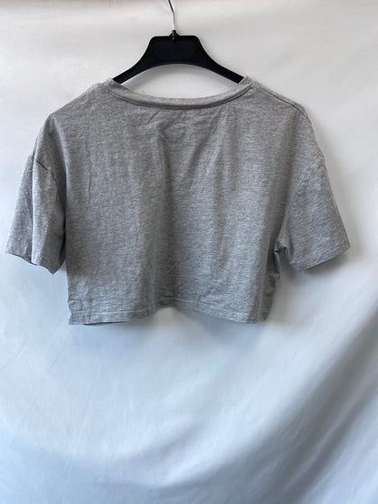 OTRAS.Camiseta gris crop TU(xs/s)