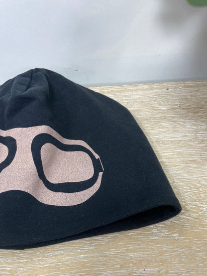 OTHERS. Black hat and glasses